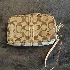 COACH Vintage Mini Wristlet